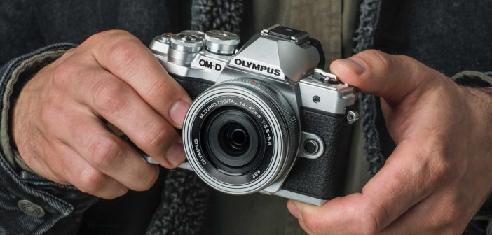 Olympus OM-D E-M10 III schwarz – der ideale Reisebegleiter Olympus OM-D E-M10III neu bei Foto Seitz in der Nürnberger Innenstadt