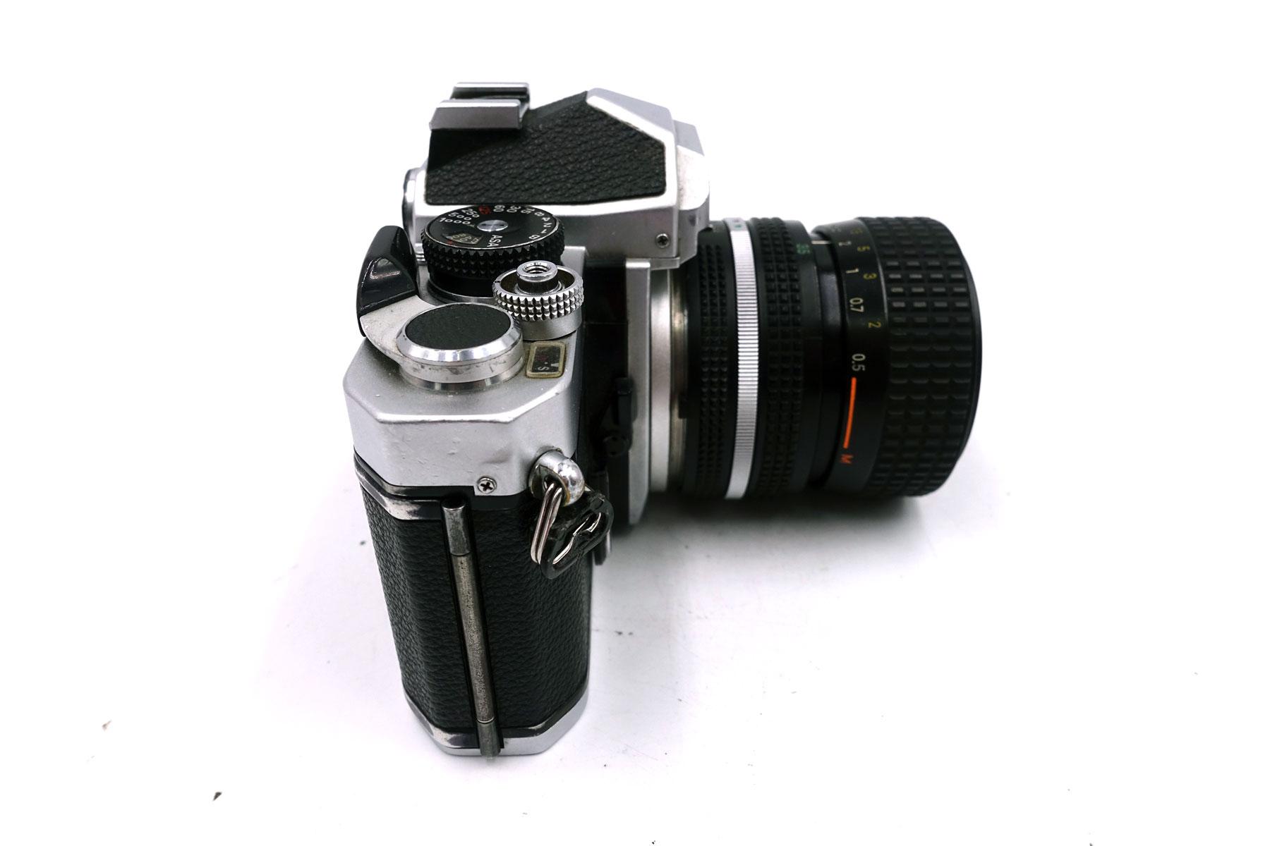 Nikon FM inkl. Zoom-Nikkor 35–70mm f/3.3–4.5 – Bild 4