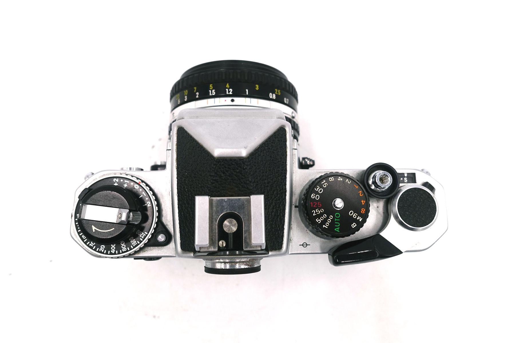 Nikon FE inkl. Nikon 50mm f/1.8 – Bild 6
