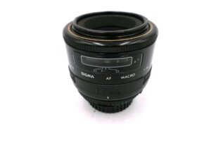 Sigma AF MACRO 90mm f/2.8 – lichtstarkes Makroobjektiv für Nikon F-Mount