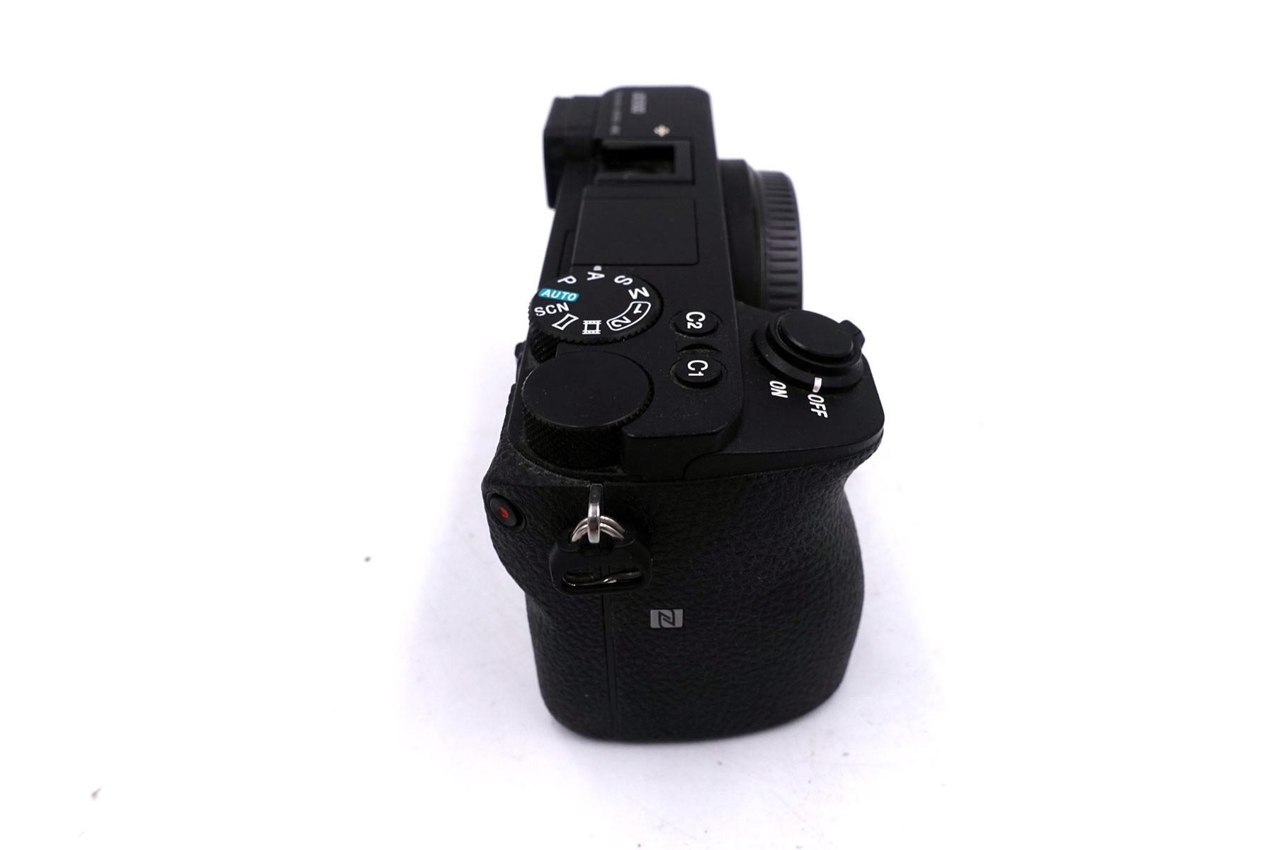 Sony Alpha 6500 – APS-C Systemkamera + Rode VideoMic GO (ca. 500 Auslösungen) – Bild 4
