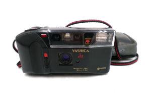Yashica J-2 AF mit 32mm f/3.5 – kompakte analoge Autofokus-Kompaktkamera