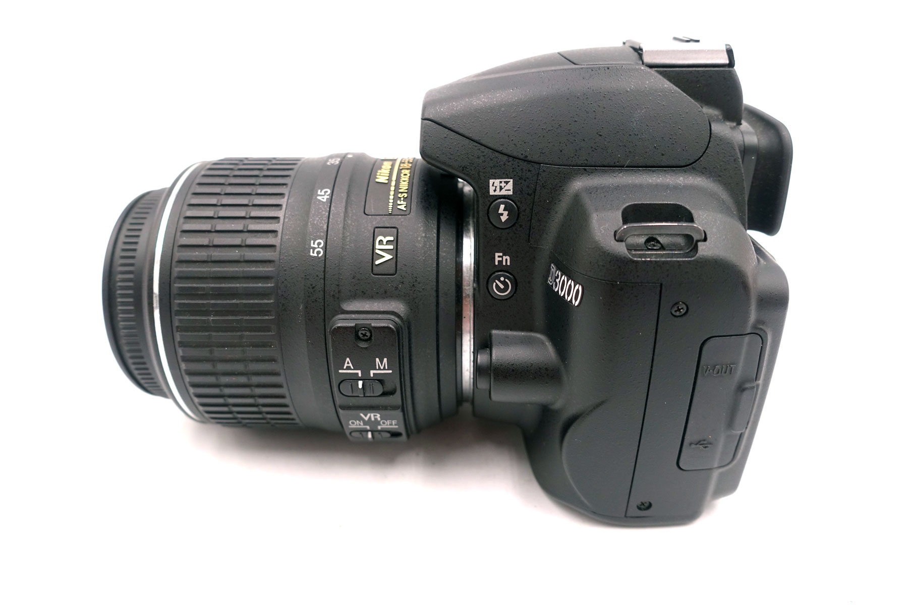 Nikon D3000 + AF-S NIKKOR 18–55mm f/3.5–5.6G VR – DSLR-Kit (ca. 11.000 Auslösungen) – Bild 7