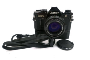Canon AE-1 schwarz + Canon FD 50mm f/1.4 – Analoge Spiegelreflexkamera mit lichtstarker Festbrennweite