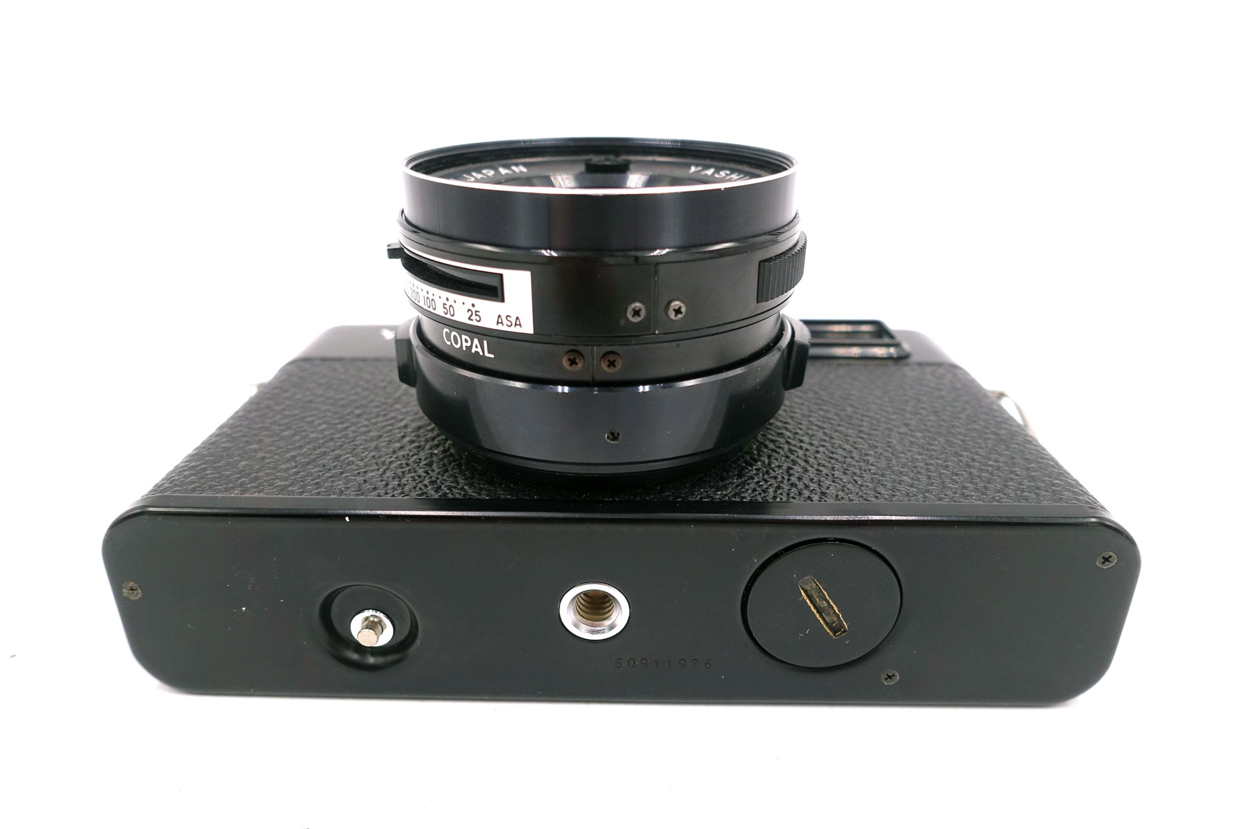 Yashica MG-1 mit Yashinon 45mm f/2.8 – Kompakte analoge Sucherkamera mit lichtstarkem Festobjektiv – Bild 8
