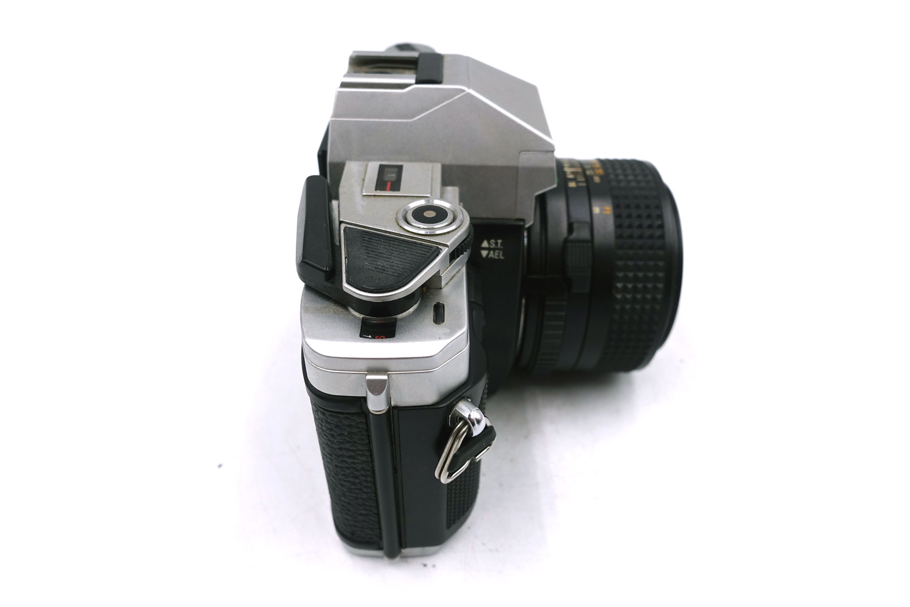 Minolta X-300 mit MD 50mm f/1,4 – Analoge Spiegelreflexkamera – Bild 4