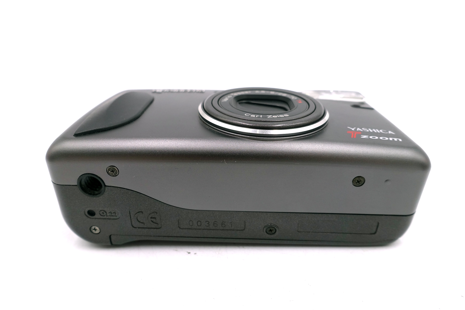 Yashica T Zoom mit Carl Zeiss Vario-Tessar 28-70mm – kompakte Premium-Kompaktkamera – Bild 7
