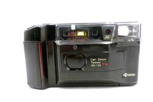 Yashica T2 mit Carl Zeiss Tessar 35mm f/3.5 – kompakte analoge Premium-Kamera