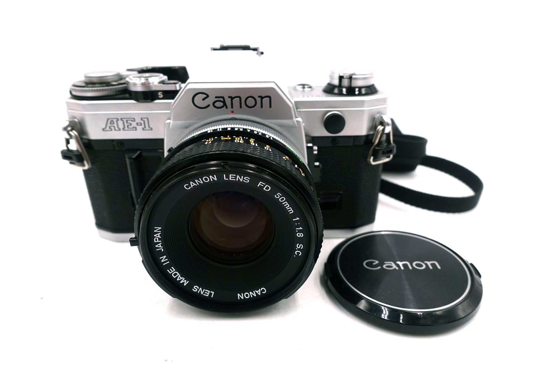 Canon AE-1 + Canon FD 50mm f/1.8 – analoge Spiegelreflexkamera