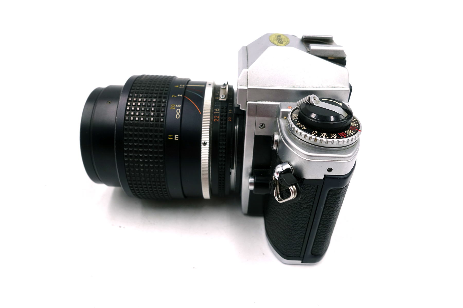 Nikon FG + Zoom-Nikkor 28-50mm f/3.5 – analoge Kleinbild-Spiegelreflexkamera – Bild 3