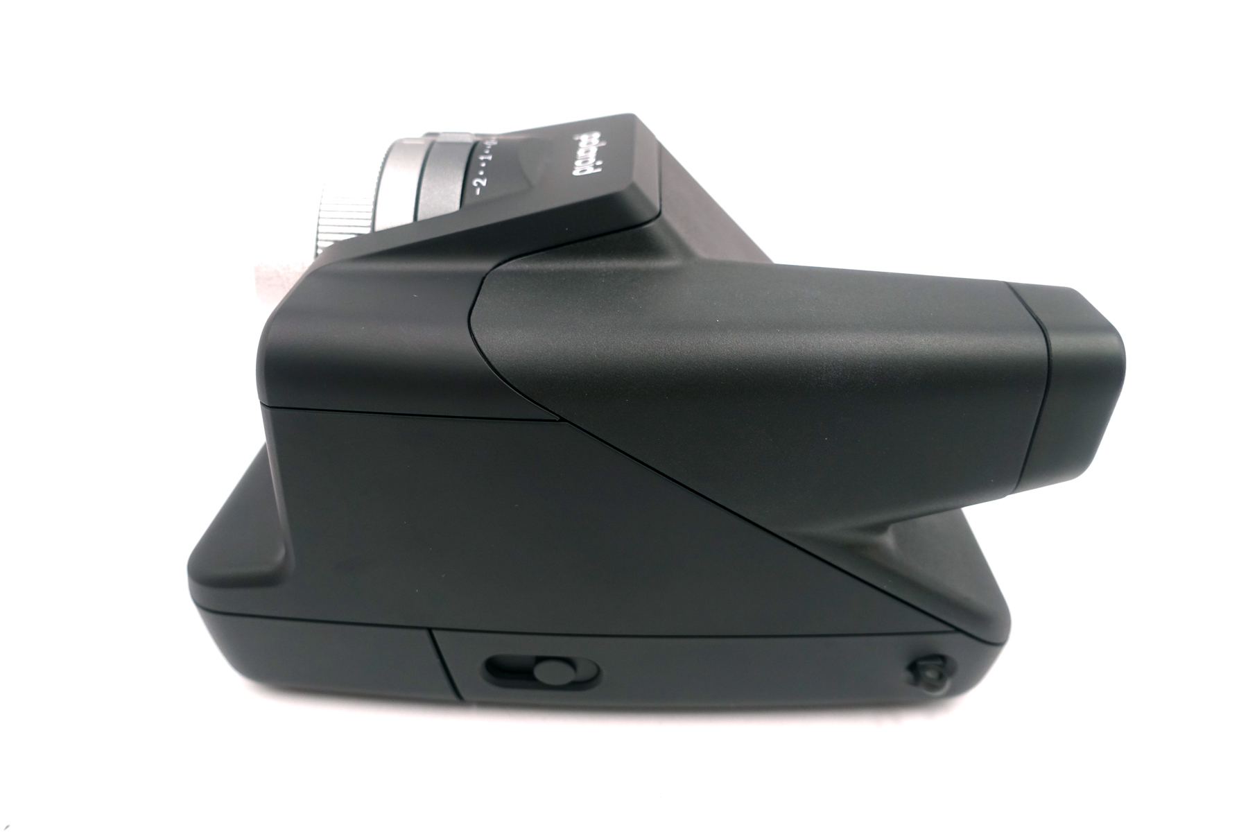 Polaroid I-2 – hochwertige Sofortbildkamera als Ausstellungsstück – Bild 3