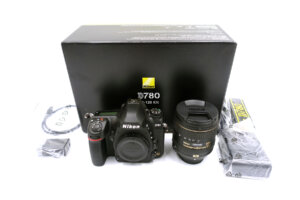 Nikon D780 mit 24-120mm – Vollformat-DSLR als Ausstellungsstück